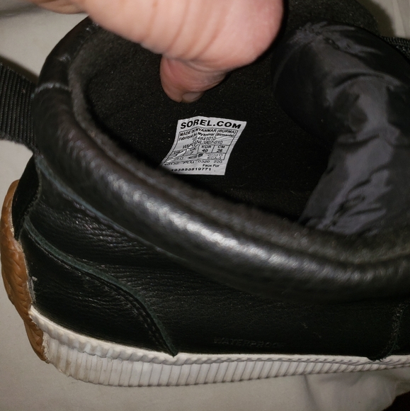 Sorel Black Leather Athletic Booties - Picture 10 of 11